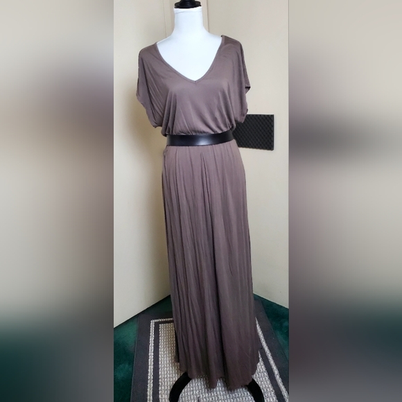 Old Navy Dresses & Skirts - Old Navy Maxi V-Neck Dress
